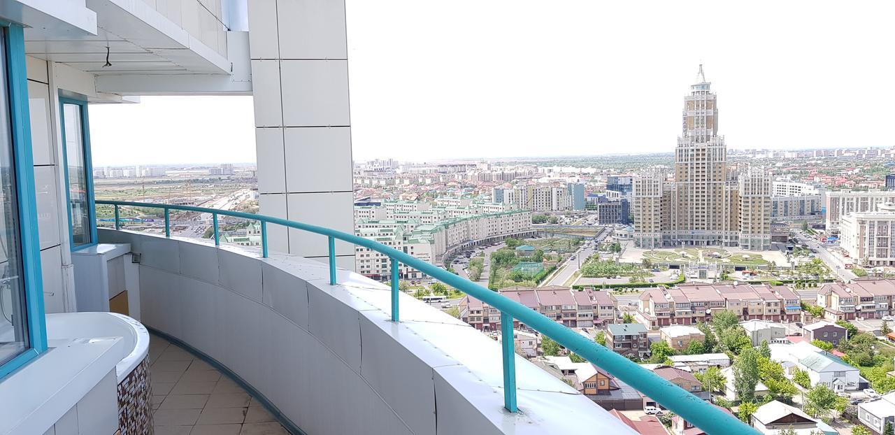 Apartment Lazurniy Астана Екстериор снимка